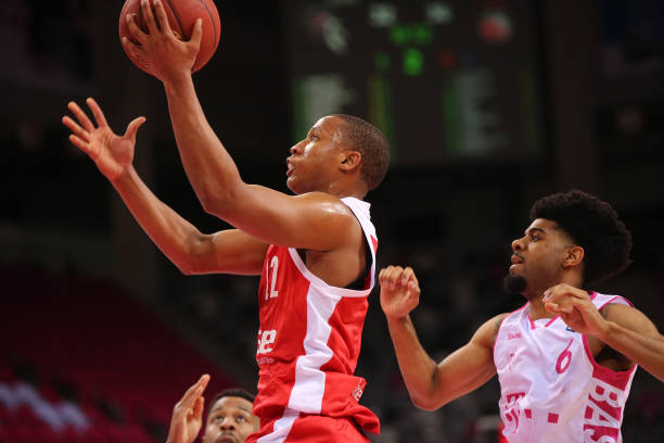 更是对热刺 更是对热刺