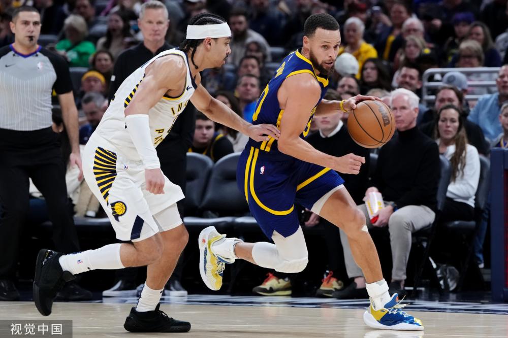 围绕对手特 围绕对手特